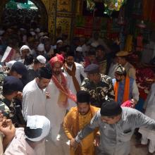 oday offered Chadar of PM Shri Narendra Modi at Ajmer Sharif Dargah of Khwaja Moinuddin Chishti, symbol of Indias great spiritual 